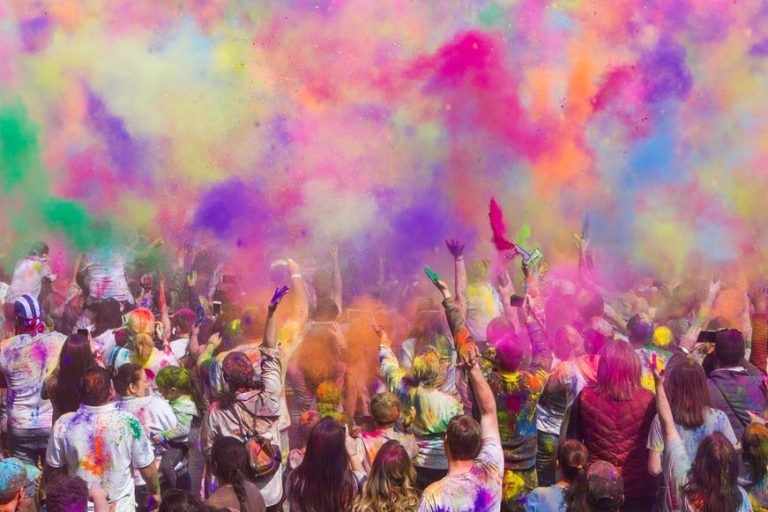 Guide to The Most Famous Festivals of India