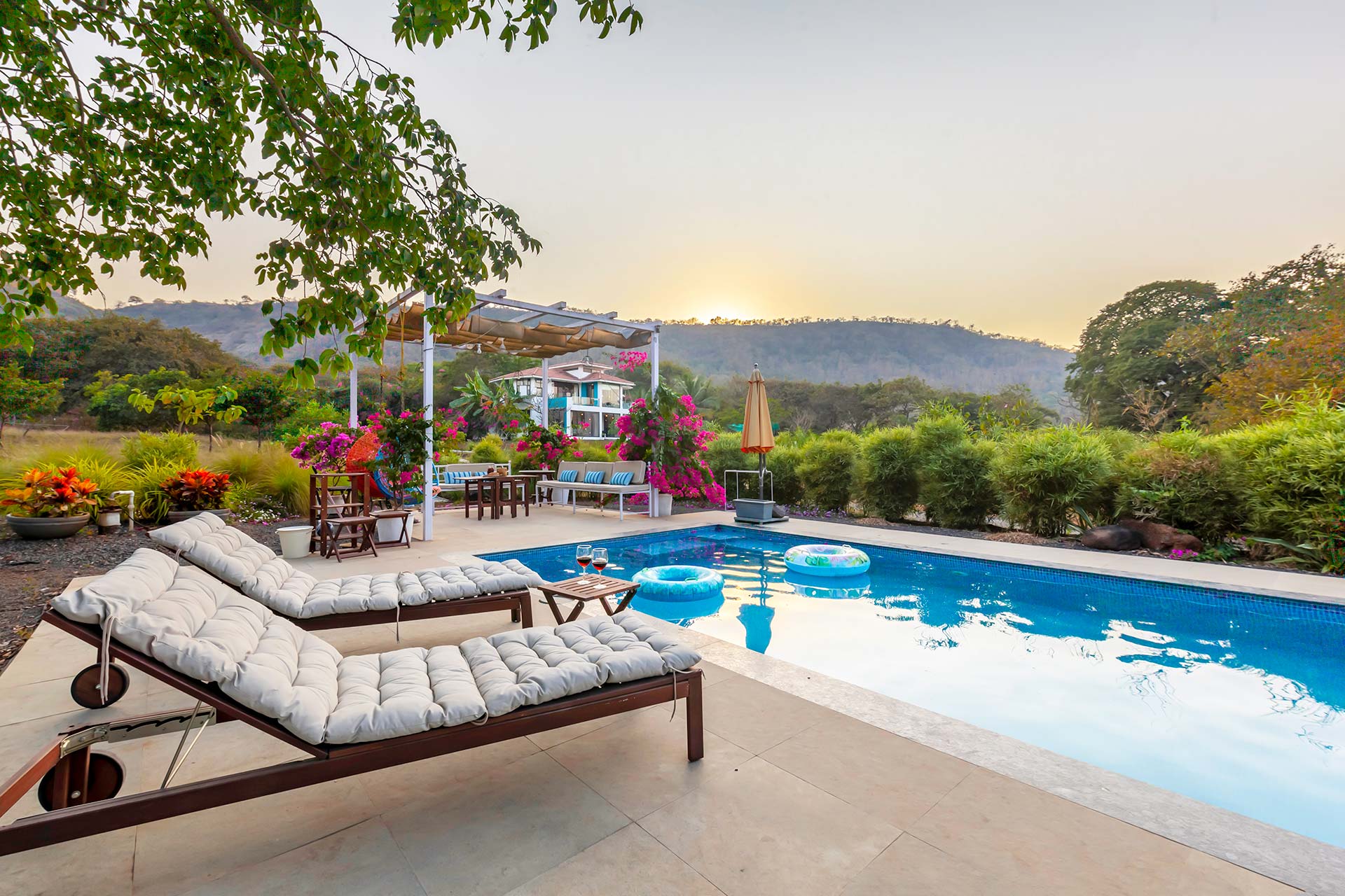 Top 10 Villas in Alibaug for Family Getaways