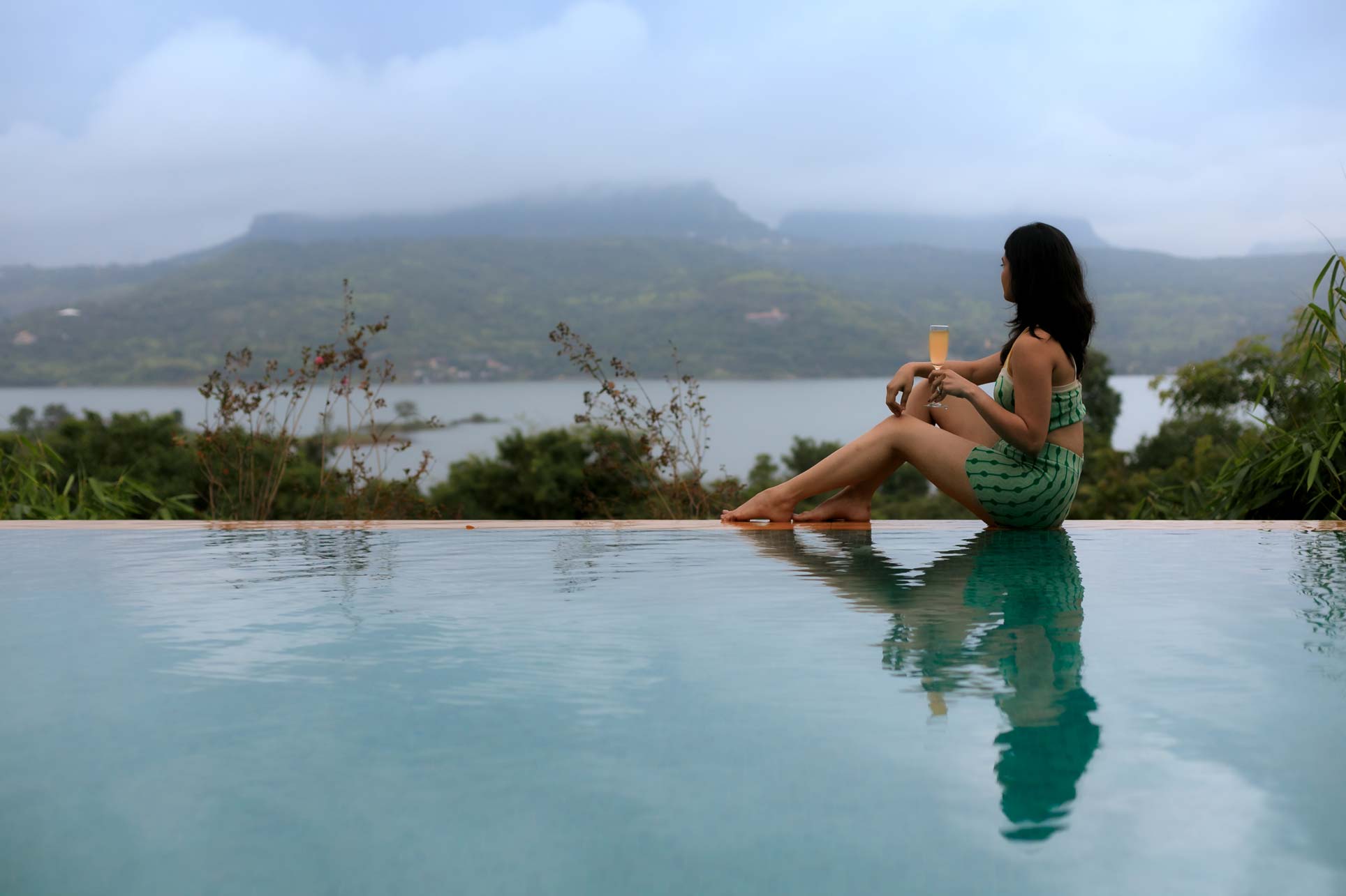 The Best Infinity Pool Villas Near Mumbai For The Perfect Shots