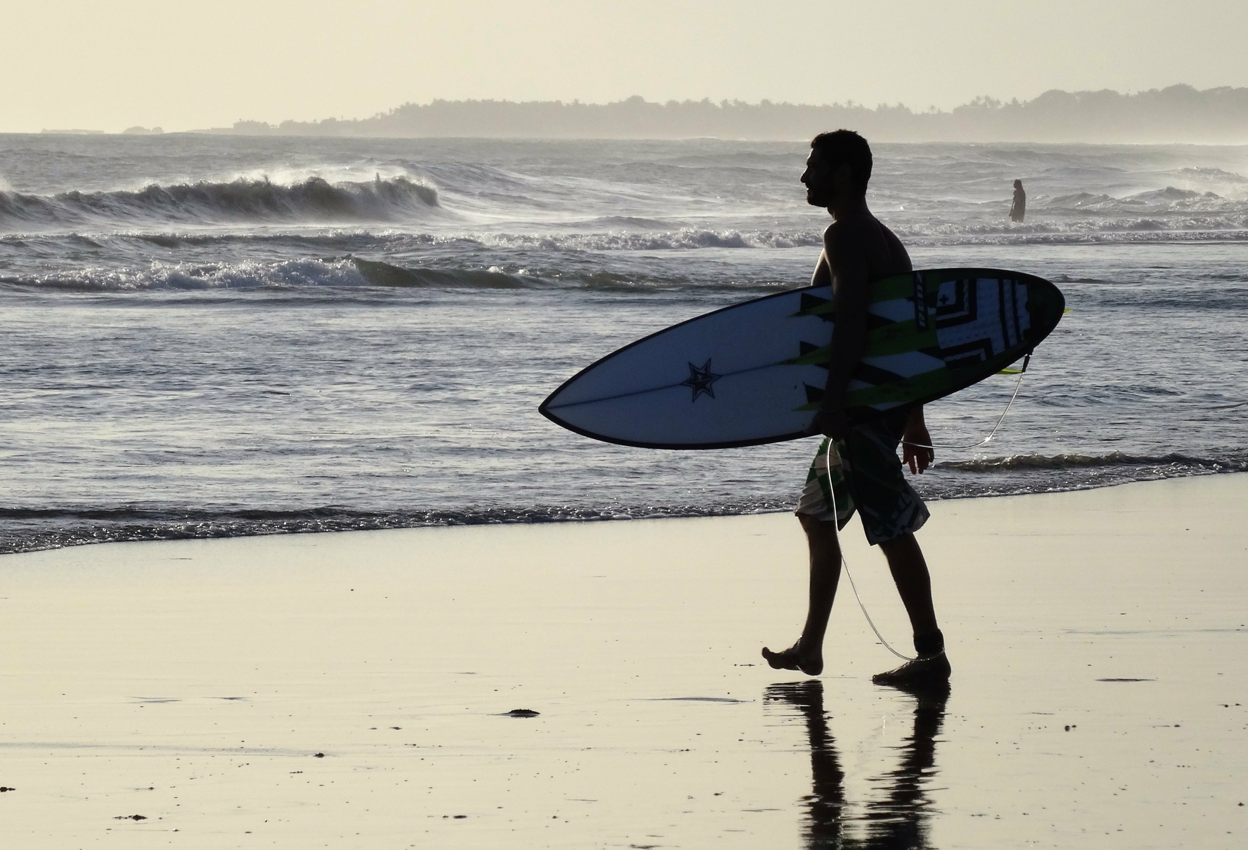 6 Best Beaches in India for Surfing