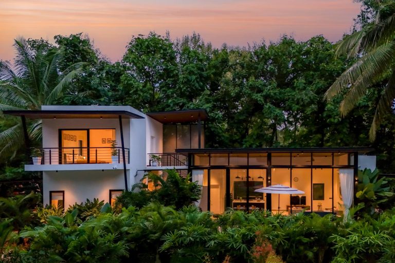 6 Green Places to Visit in August near Bangalore