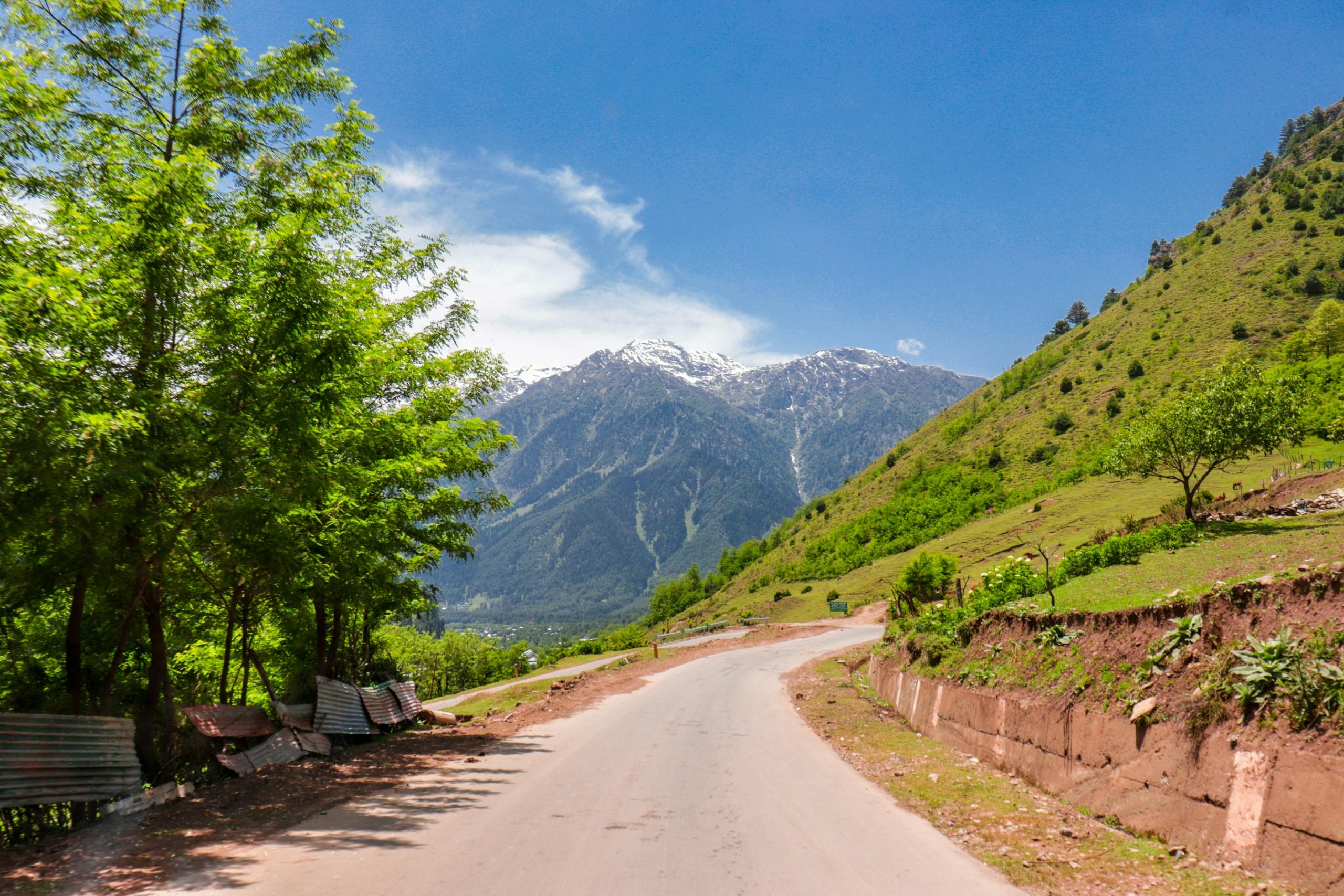 How To Reach Kashmir