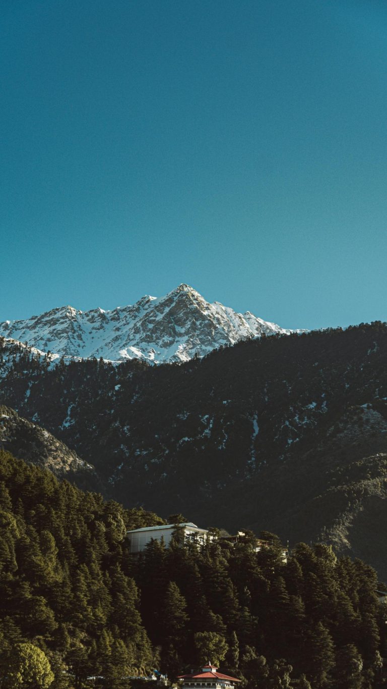How to reach Pahalgam