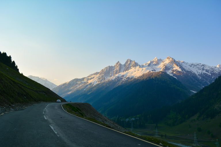 Chandigarh To Shimla By Road? Check out Places To Visit, Distance, & Accommodations!
