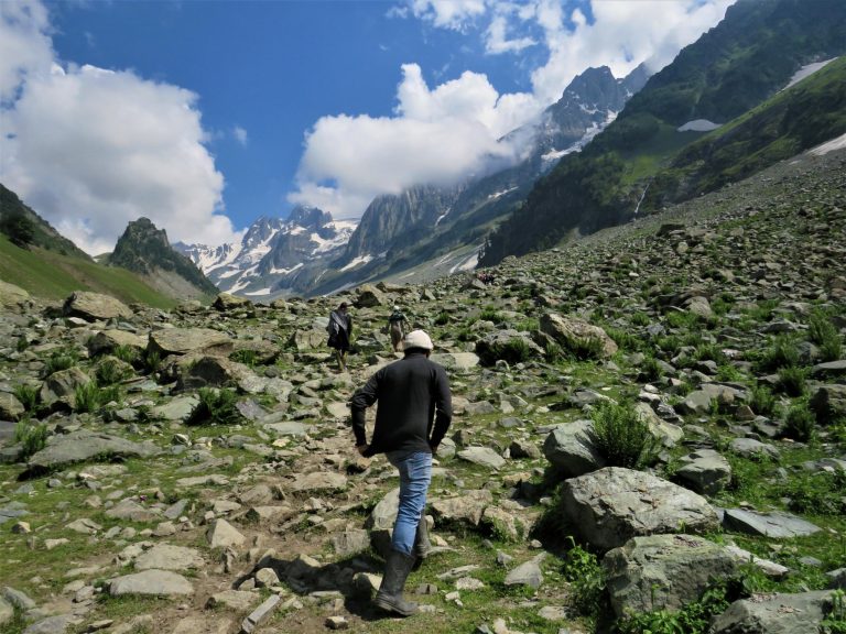 Meadows to Peaks: The Best Spots For Trekking In Sonamarg In December