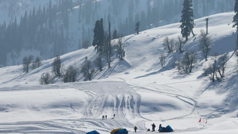Skiing in Gulmarg in 2026: Everything You Need to Know for an Unforgettable Winter Adventure