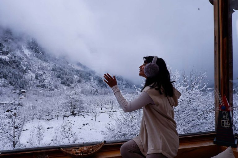 Winter in Sikkim 2025: Snow, Monasteries & Travel Guide