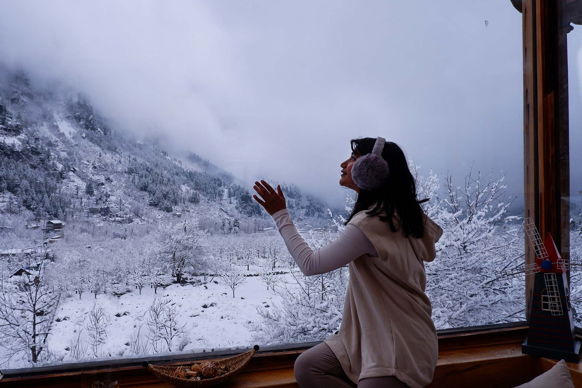 Winter in Sikkim 2025: Snow, Monasteries & Travel Guide