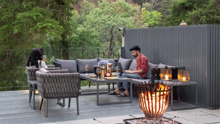15 Best Villas Near Bangalore with Bonfire and BBQ