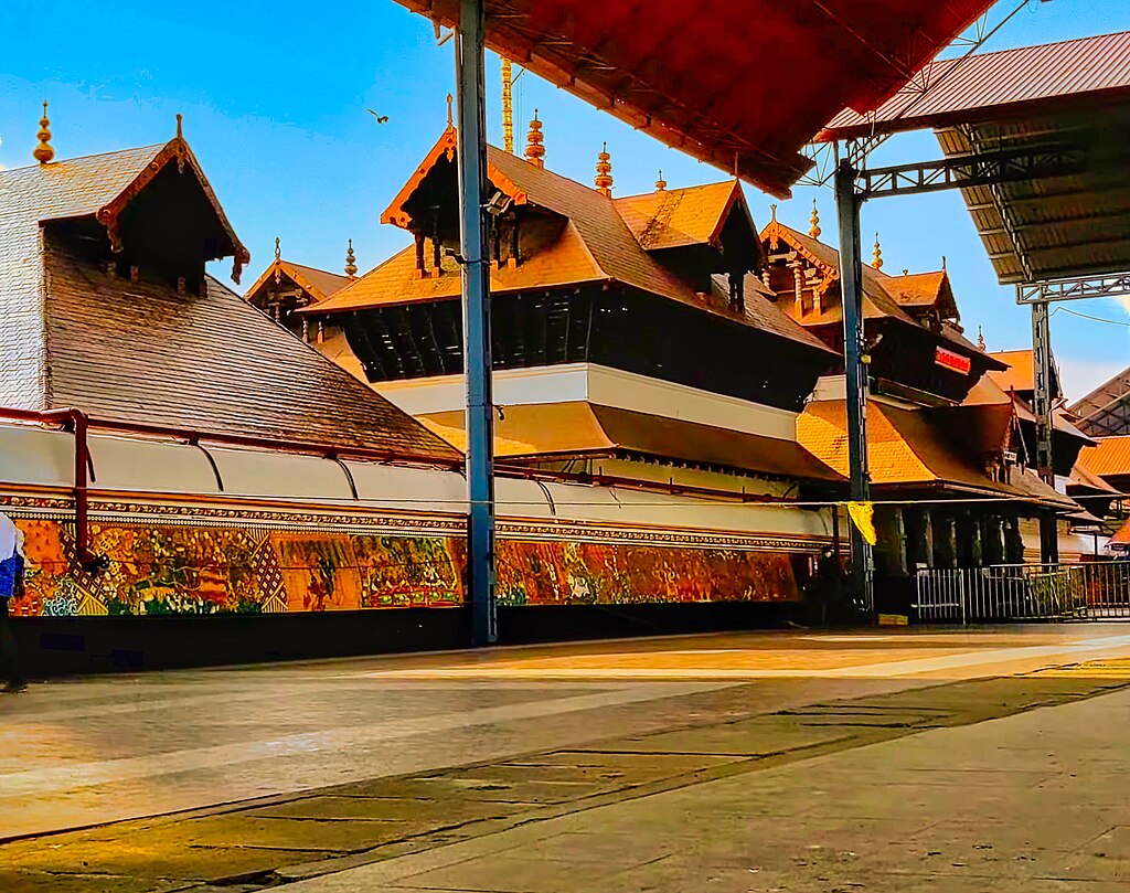 Visiting Guruvayurappan Temple in Kerala: Timing, Dress Code and Nearby Attractions (Updated 2026)