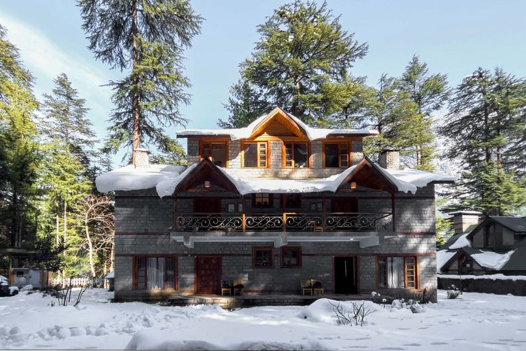 10 Villas in India Where You Can Experience Snow This Winter (2025 Edition)