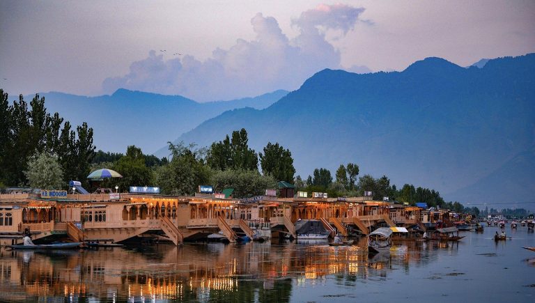 The Hidden Lakes of India That Come Alive in Monsoon