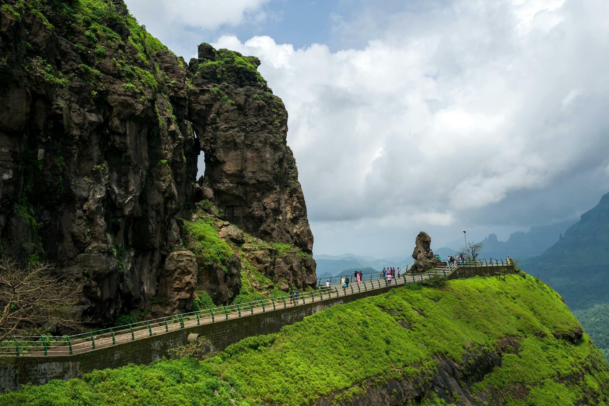 Malshej Ghat in Monsoon: Perfect One-Day Picnic Spot Near Pune for Nature Lovers