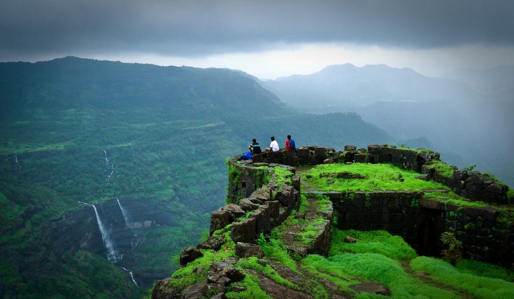 Weekend Trips from Mumbai in 2026: 10 Perfect Getaways within 300 km