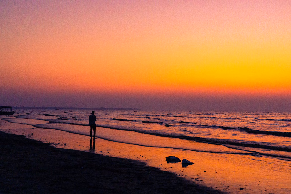 Unwind in Elegant Villas in Daman: Your Perfect Coastal Retreat