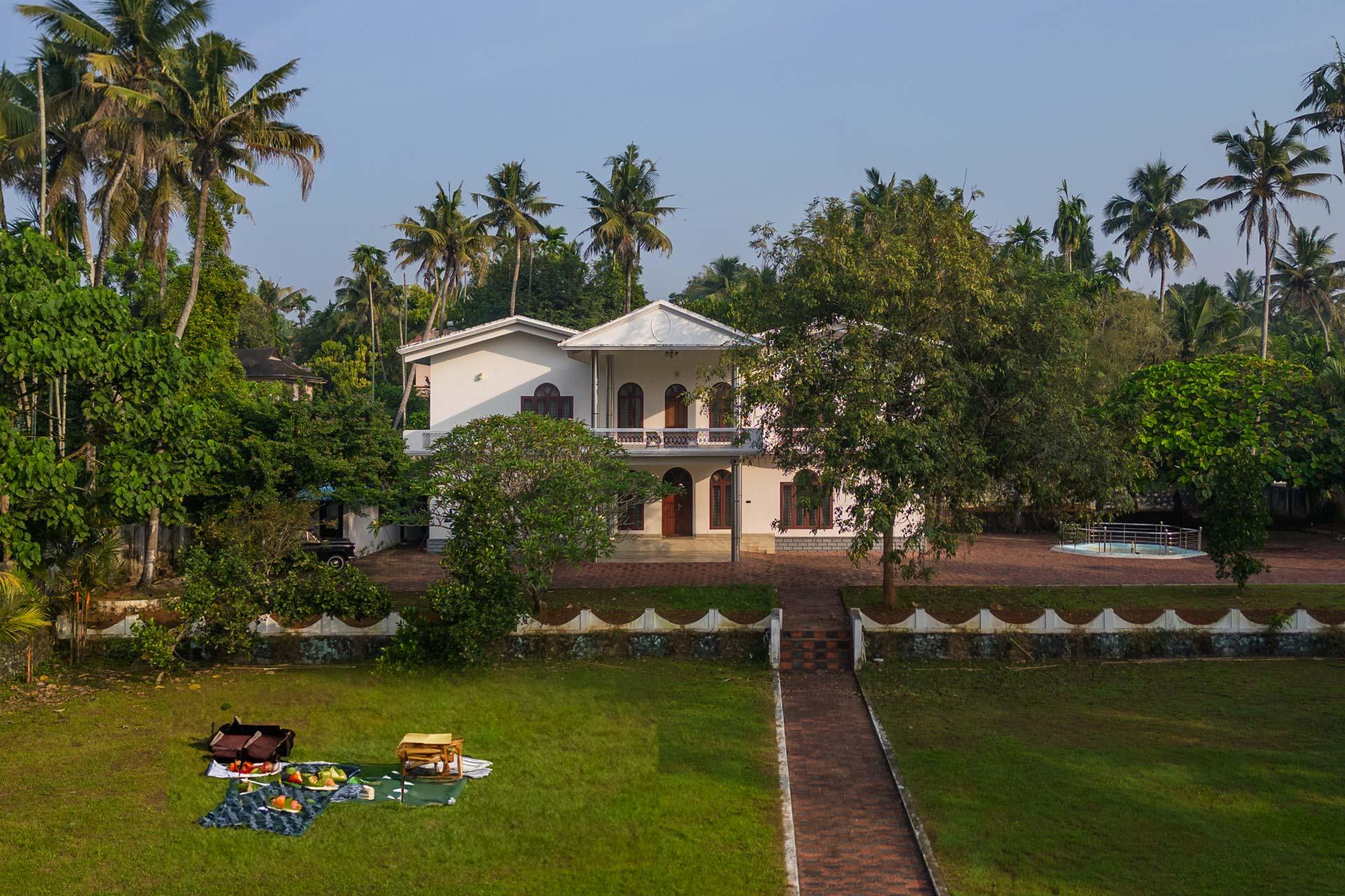 Experience Authentic Living at Homestays in Kochi: Your Local Guide