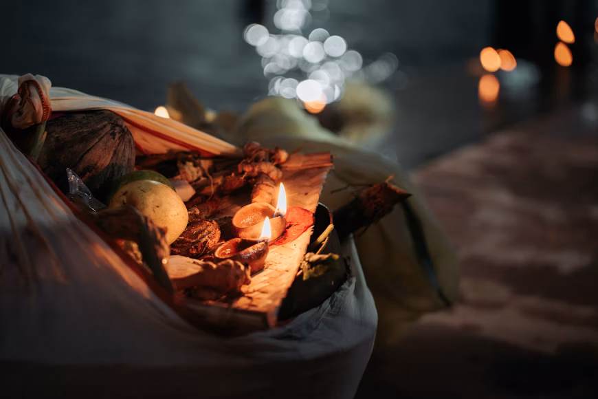 Chhath Puja 2026 – Best Places in Bihar & Varanasi to Experience the Sun Worship Festival