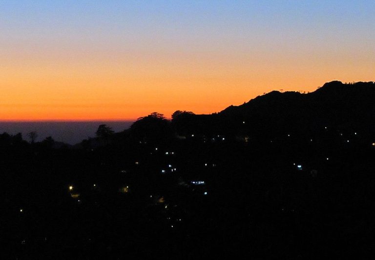 Winterline in Mussoorie & Nainital | Best Time, Viewpoints & Stays