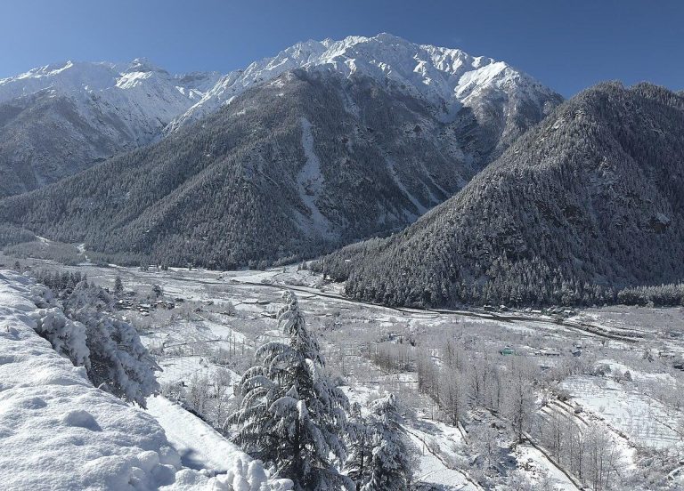 Manali Summer 2026 Travel Guide: Rohtang Pass, Treks, Rafting & Tips