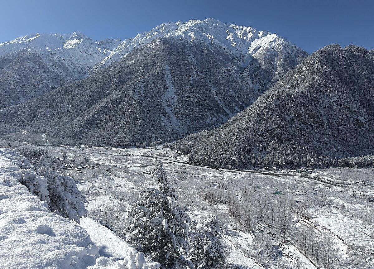 Manali Summer 2026 Travel Guide: Rohtang Pass, Treks, Rafting & Tips