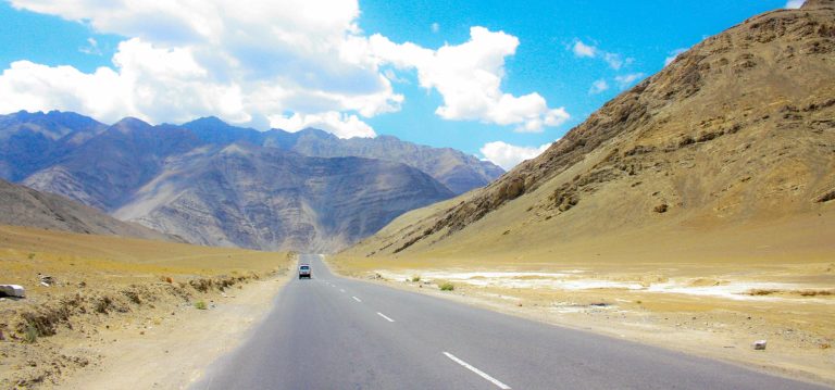 Srinagar to Pahalgam Road Trip in November: The Complete Winter Travel Guide