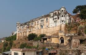 Places to Visit Near Indore in January: The Best Weekend Getaways to Mandu, Maheshwar & Omkareshwar