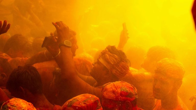 Lathmar to Phoolon Wali Holi: A Complete 7-Day Braj Circuit Guide for 2026