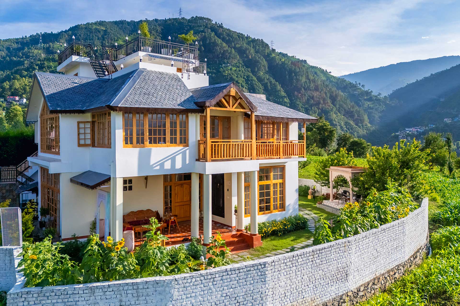 Why Seasoned Travellers Skip Dharamshala Hotels for This Private Villa